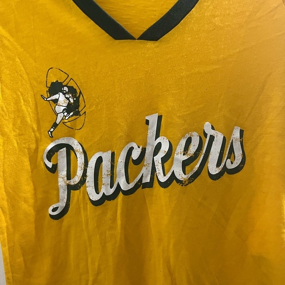 STARTER  packers Women's Yellow Packers Short Sleeve Tee - Picture 2 of 6